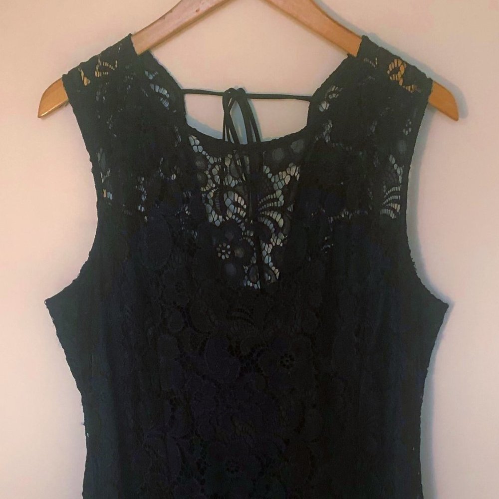 Elegant Black Lace Cocktail Dress NWT Fits Like a L - XL